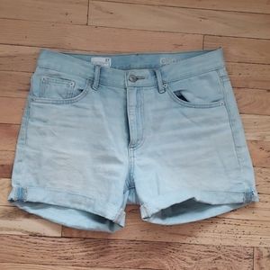 Gap sexy boyfriend jean shorts